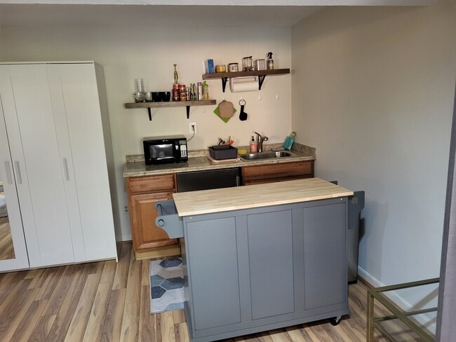 property at 1593 Autumn Ridge Cir