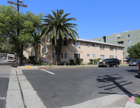 3301 James M Wood Blvd in Los Angeles, CA - Building Photo - Building Photo