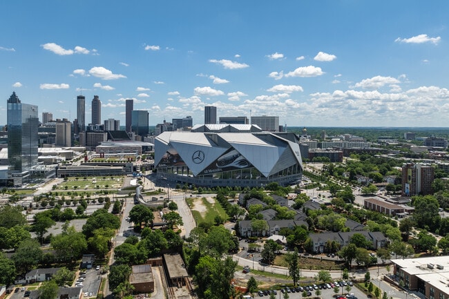 Flats on Maple Street in Atlanta, GA - Building Photo - Building Photo