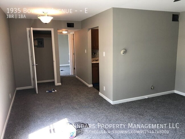 property at 1935 N Bowman Ave