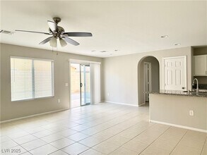712 E Caballo Hills Ave in North Las Vegas, NV - Building Photo - Building Photo