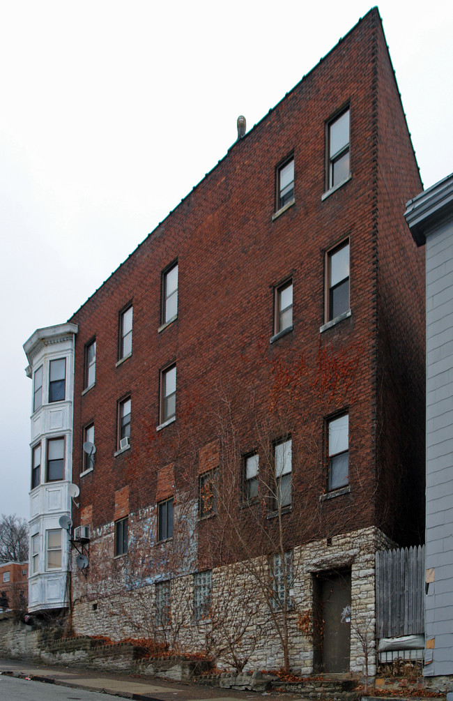 663-665 W McMicken Ave in Cincinnati, OH - Building Photo - Building Photo