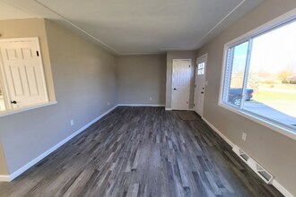 842 Penny's Dr in Brunswick, OH - Building Photo - Building Photo