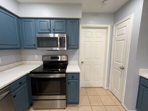 818 Summit Dr in Desoto, TX - Building Photo - Building Photo