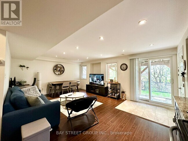 58 Lebovic Dr in Richmond Hill, ON - Building Photo - Building Photo