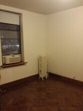 164 Ogden Ave, Unit 403 in Jersey City, NJ - Foto de edificio - Building Photo
