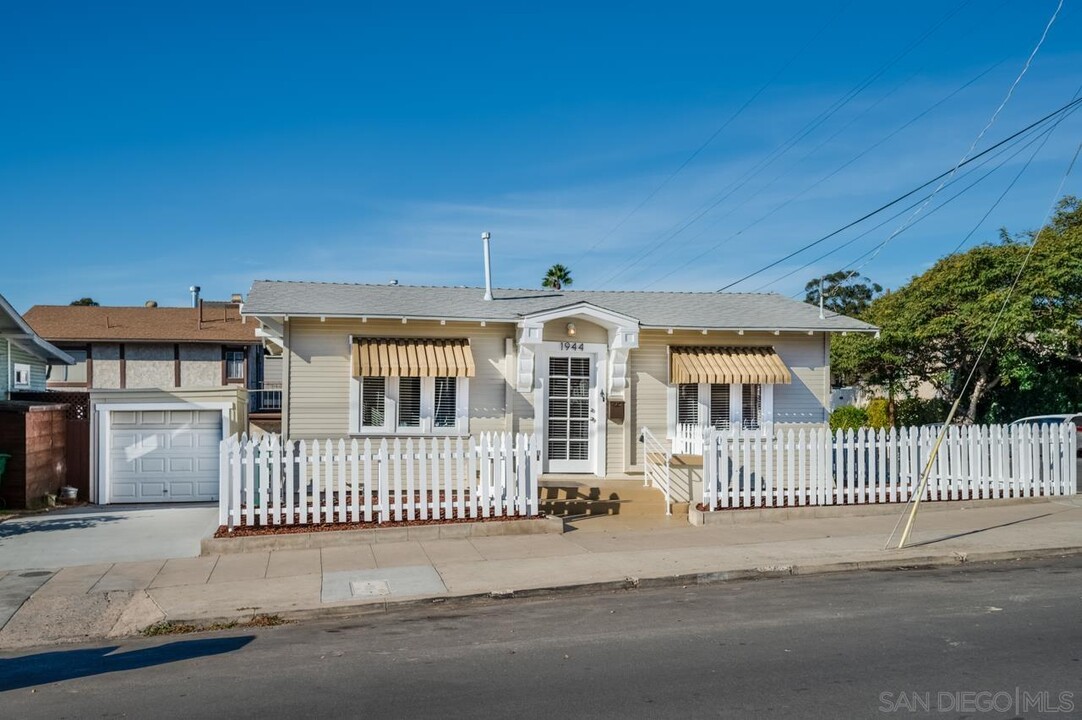 1944 29th St in San Diego, CA - Building Photo