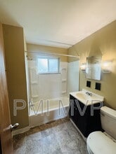 830 S Harris Ave in Columbus, OH - Foto de edificio - Building Photo