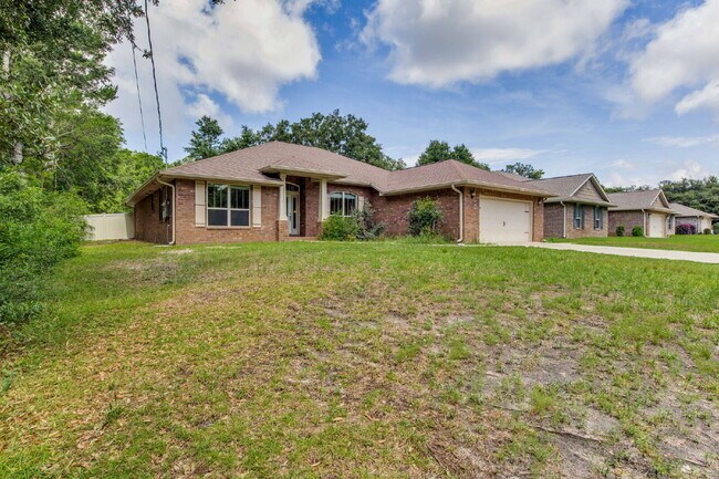 3111 Hickory St in Navarre, FL - Building Photo - Building Photo
