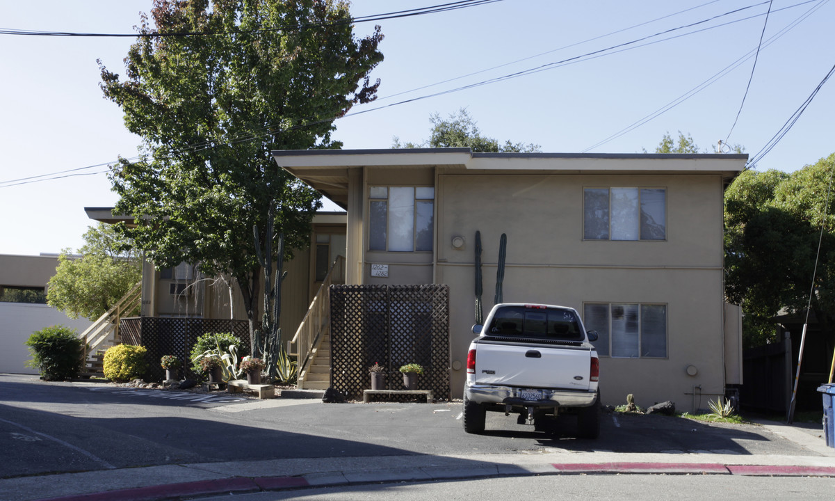 1262-1282 Carmel Ct in Walnut Creek, CA - Foto de edificio