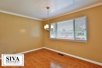 6569 Crown Blvd in San Jose, CA - Building Photo - Building Photo