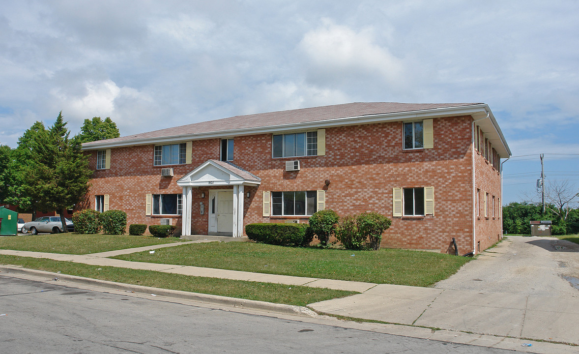 1821 Roosevelt Ave in Racine, WI - Building Photo