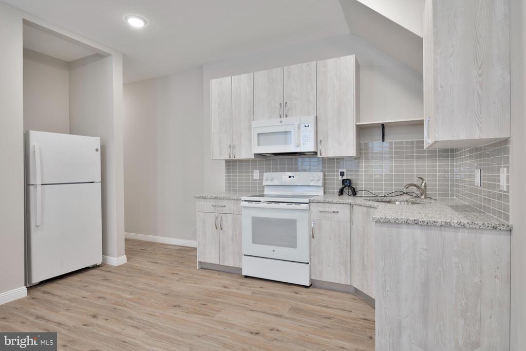 5800 N 17th St in Philadelphia, PA - Building Photo