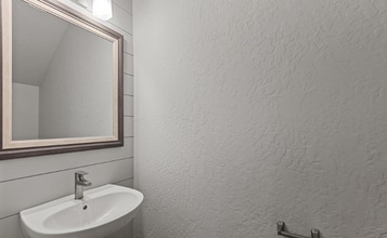 1007 W Grove Way in Coeur d'Alene, ID - Building Photo - Building Photo
