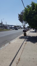 705-713 W Rosecrans Ave in Compton, CA - Building Photo - Building Photo