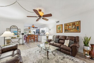 4689 Sable Pine Cir in West Palm Beach, FL - Building Photo - Building Photo