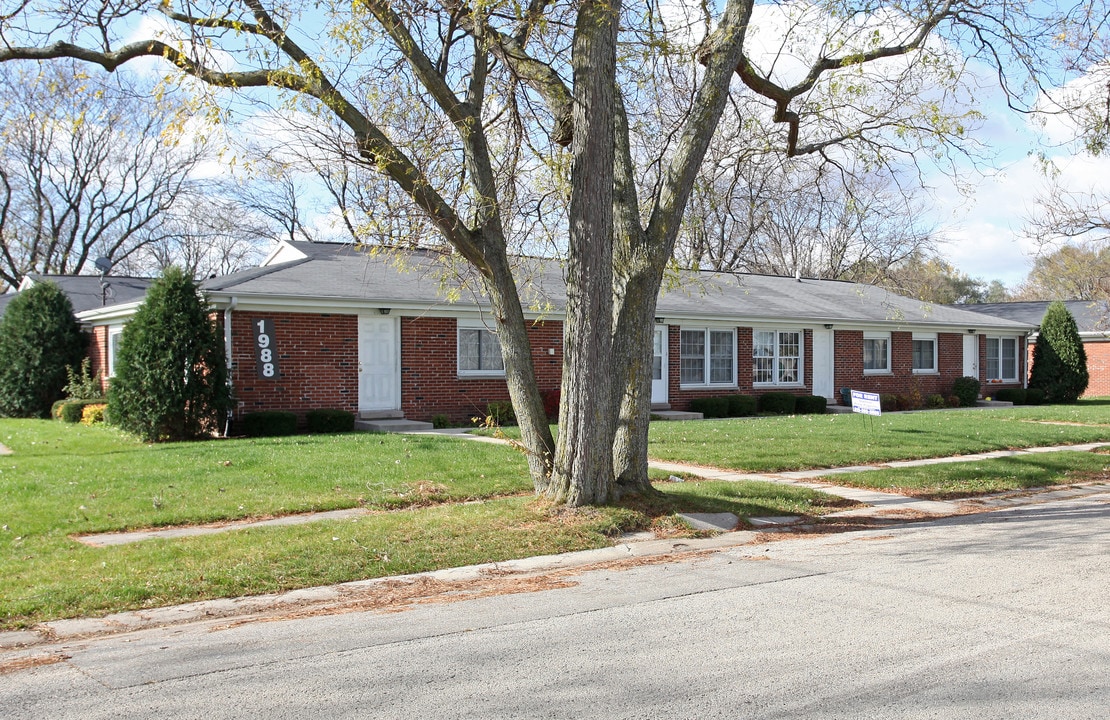 Courtyard Apartments in Belvidere, IL - Building Photo