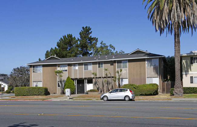 4595 Hamilton Ave in San Jose, CA - Foto de edificio - Building Photo