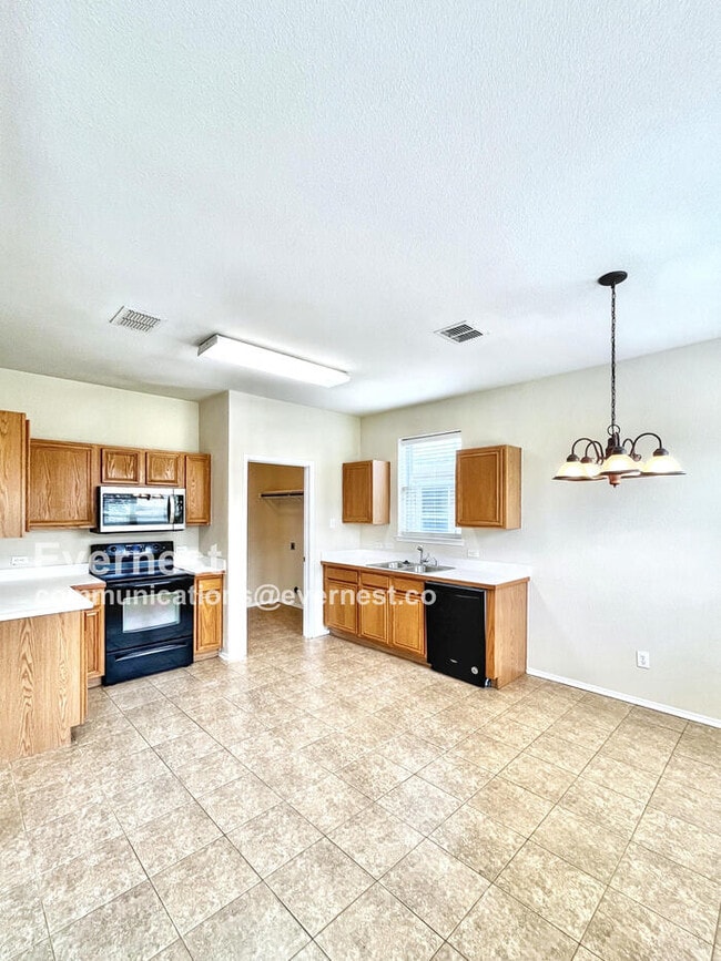 11569 Petunia Dr in Fort Worth, TX - Building Photo - Building Photo