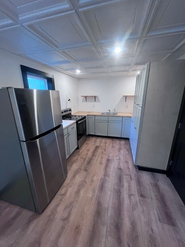 69 Mead St, Unit Apartment #2