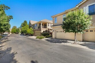 10096 Bluffmont Ln in Lone Tree, CO - Foto de edificio - Building Photo