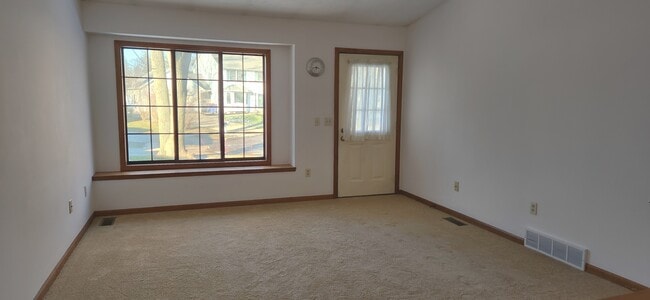 1216 Dale Ct NE in Grand Rapids, MI - Foto de edificio - Building Photo