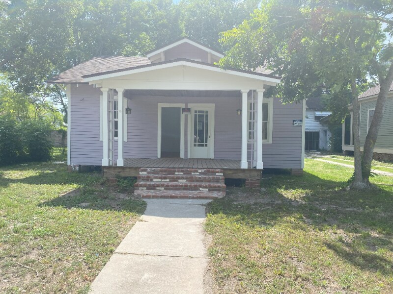 615 Lafayette St in Lafayette, LA - Building Photo