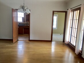948 N Howard St in Glendale, CA - Building Photo - Building Photo