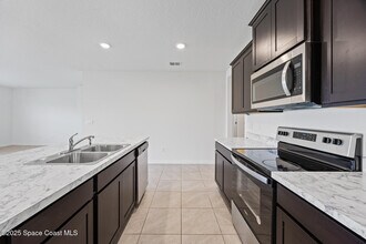 1305 Valley View Ave in Rockledge, FL - Building Photo - Building Photo