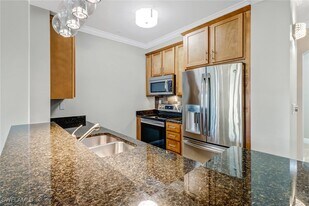 23191 Fashion Dr in Estero, FL - Building Photo