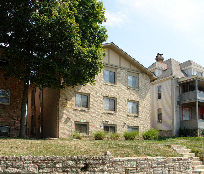 156 E 13th Ave in Columbus, OH - Building Photo - Building Photo