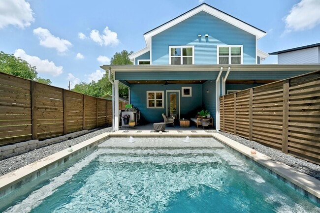 1411 Cometa St in Austin, TX - Building Photo - Building Photo