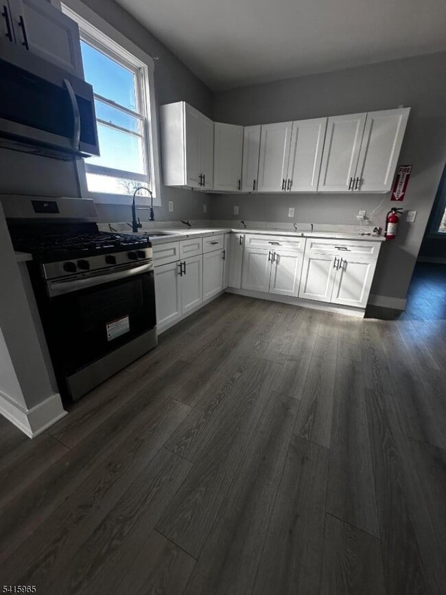 311 Buffalo Ave in Paterson, NJ - Building Photo - Building Photo