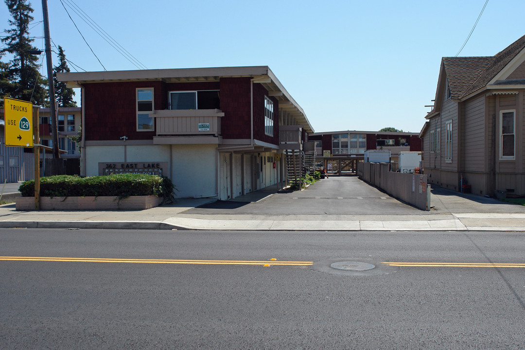 Watsonville Royal Apartments in Watsonville, CA - Foto de edificio