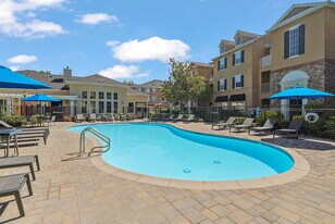 Bridgeport Coast in Santa Clarita, CA - Building Photo