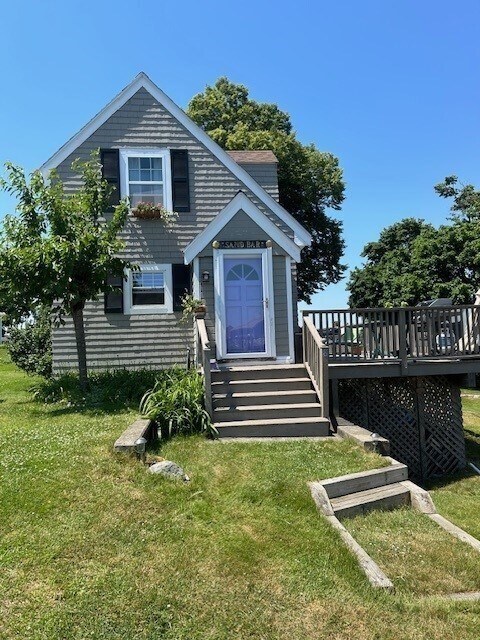 8 Cove Rd in Ipswich, MA - Building Photo
