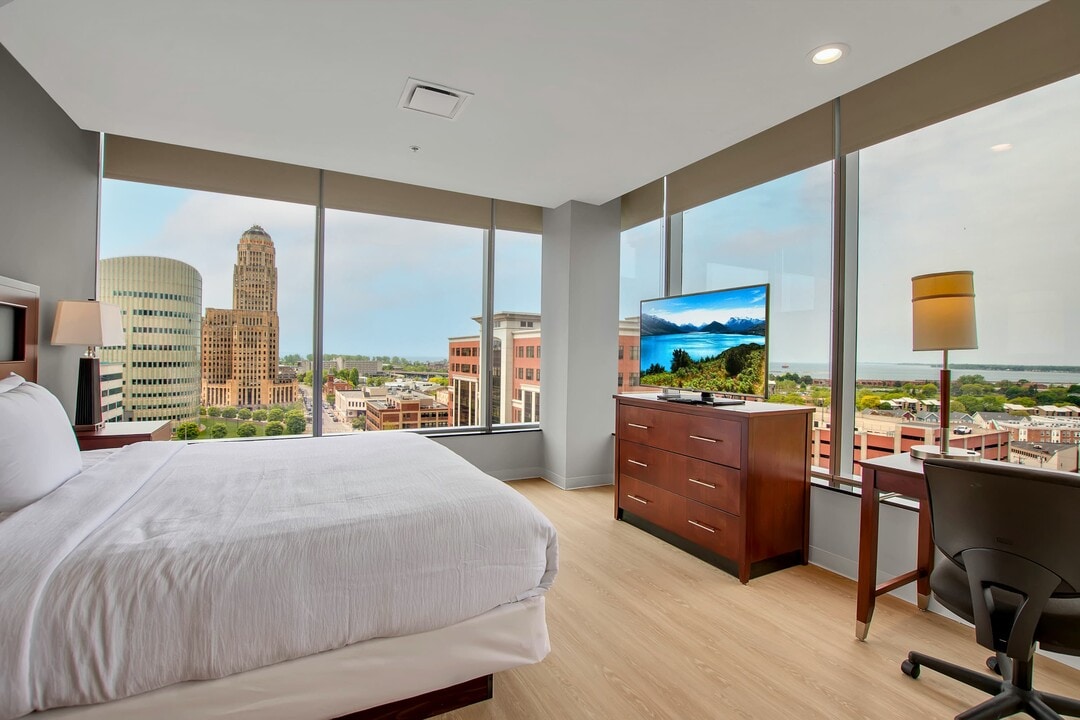 Vistas at Avant in Buffalo, NY - Building Photo