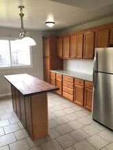 17211 Peach Grove Ln in Hazel Crest, IL - Foto de edificio - Building Photo