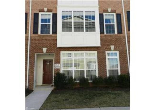 property at 42519 Highgate Ter