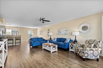 1217 Ocean Blvd S in Surfside Beach, SC - Building Photo - Building Photo
