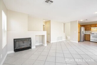 4933 Via Luis Ct in North Las Vegas, NV - Building Photo - Building Photo