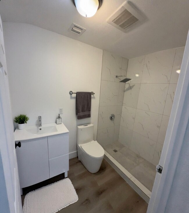 property at 2640 SW 32nd Ct