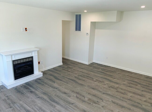 606 Beach Ave, Unit 1 in Bradley Beach, NJ - Building Photo - Building Photo