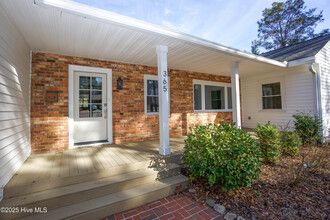 365 E New Jersey Ave in Southern Pines, NC - Building Photo - Building Photo