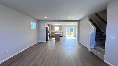 7647 Stones Throw Dr in Madison, WI - Building Photo - Building Photo