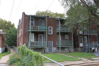 4670 Kossuth Ave in St. Louis, MO - Foto de edificio - Building Photo