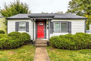 3332 Wallace Ave in Indianapolis, IN - Building Photo