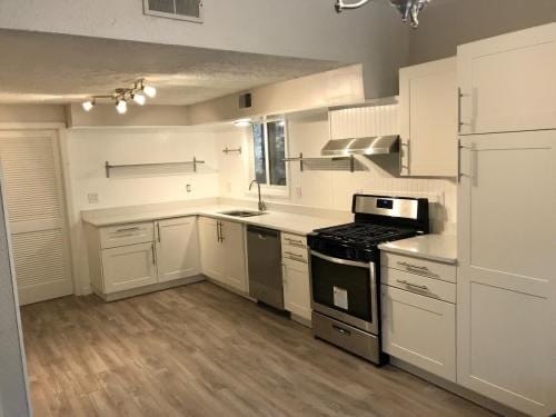 702 Seavey Rd, Unit Rear in Pittsburgh, PA - Building Photo