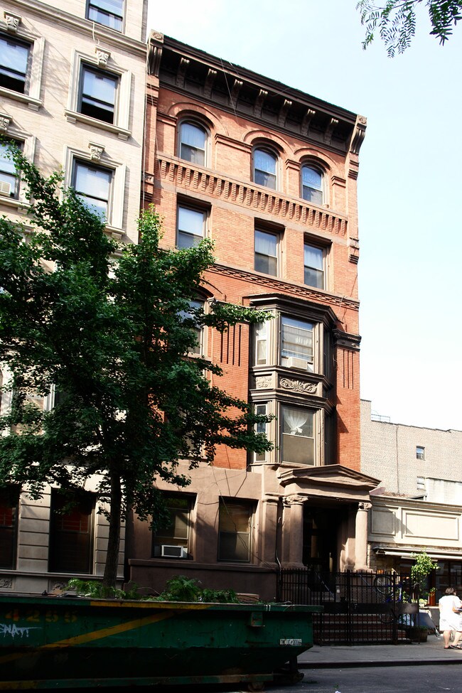 278 W 19th St in New York, NY - Building Photo - Building Photo