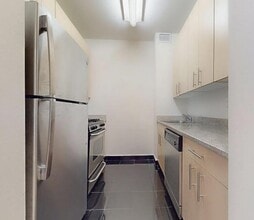 Washington Street in New York, NY - Foto de edificio - Building Photo